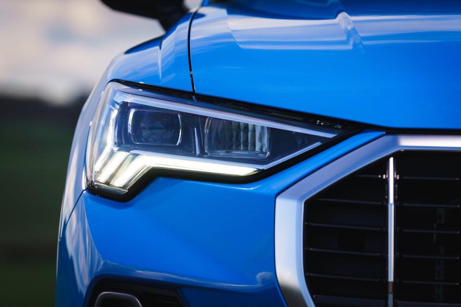 Детали экстерьера Audi Q3 35 TFSI S-Line (8U) 2018 года  (UK) (фото 37 из 40)